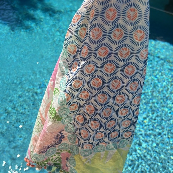 Square lightweight scarf pastel colors pompoms edge pink turquoise yellow white - Picture 11 of 11